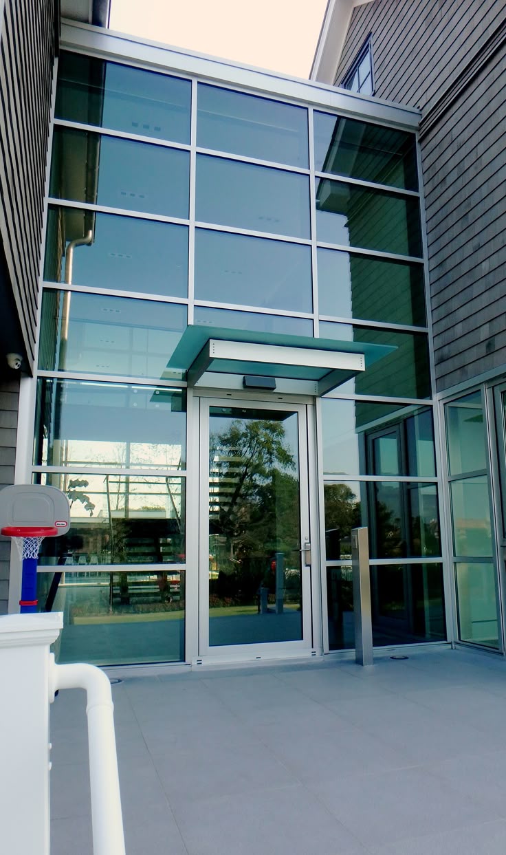 Modern commercial glass facade supplied with architectural glazing